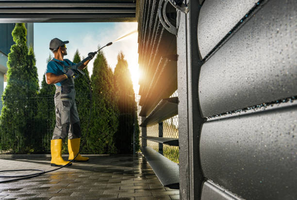 Best Garage Pressure Washing  in Crestview, FL
